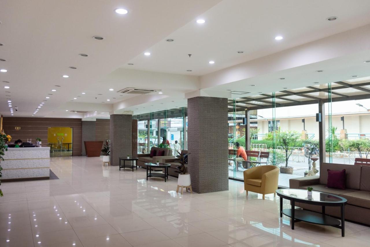 Mayflower Grand Hotel Korat Nakhon Ratchasima Luaran gambar